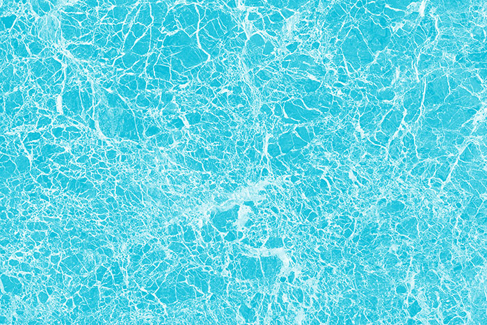 Marmor hellblau mit feinen Linien